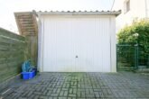 Traumgrundstück mit Häuschen in guten Händen - Garage